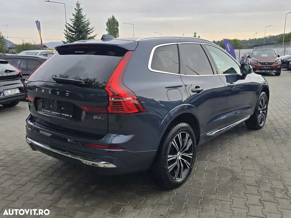 Volvo XC 60 T6 AWD Recharge Geartronic Inscription - 4