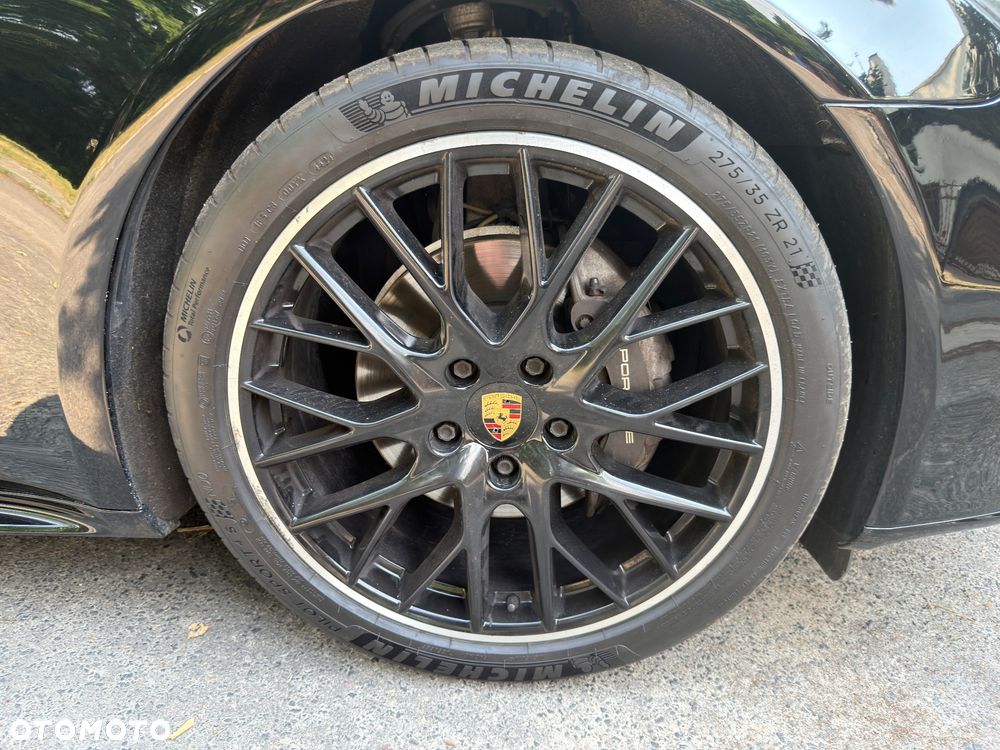 Porsche Panamera 4 - 11
