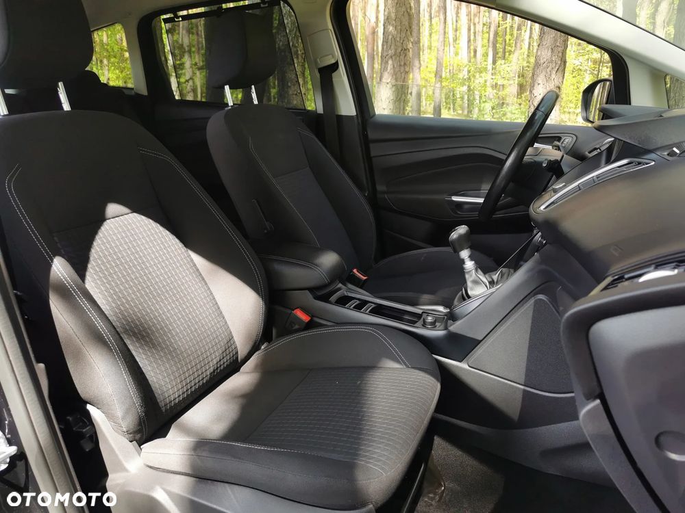 Ford C-MAX 2.0 TDCi Start-Stop-System Titanium - 19