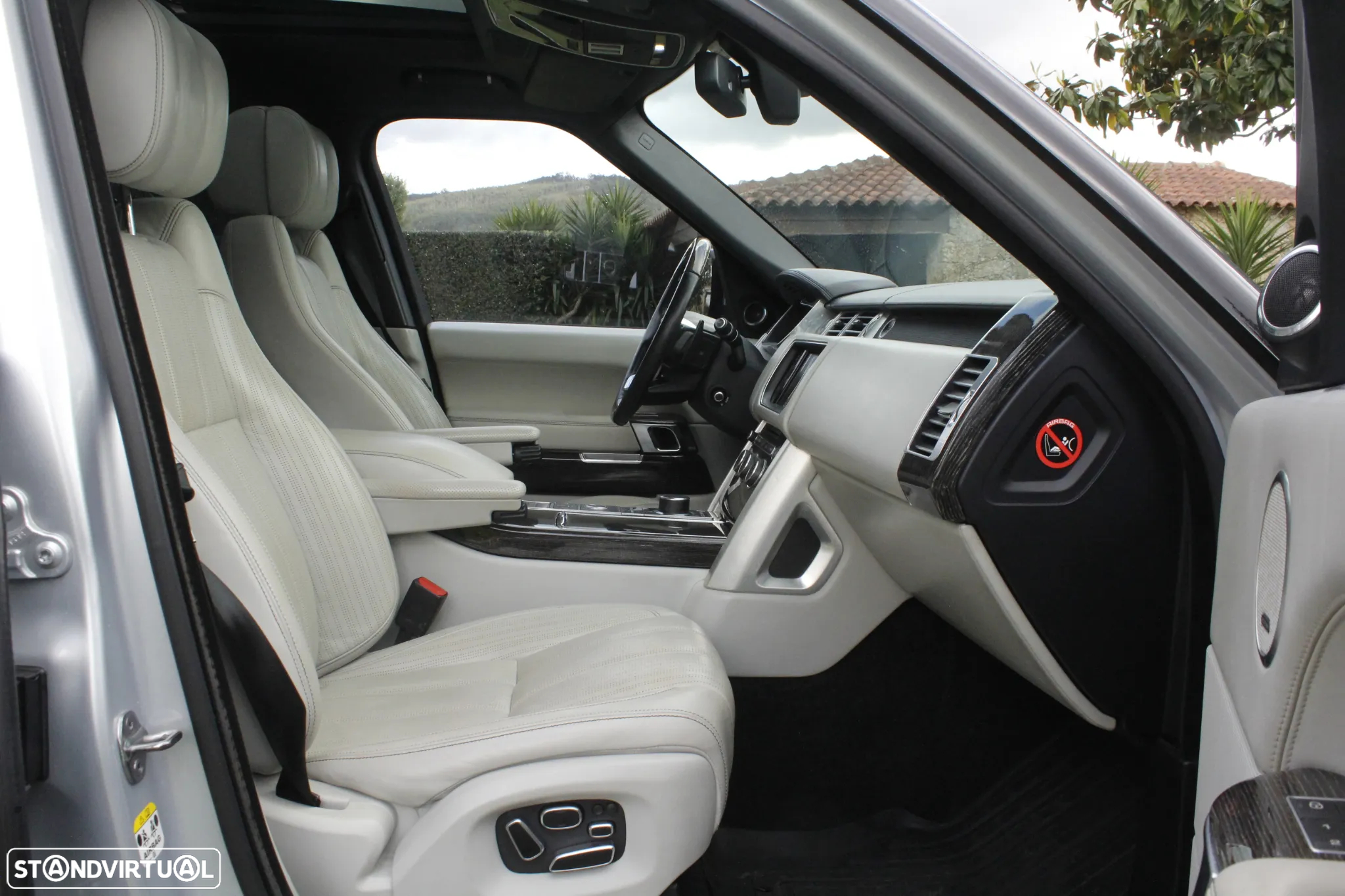 Land Rover Range Rover 4.4 SDV8 Autobiography - 16