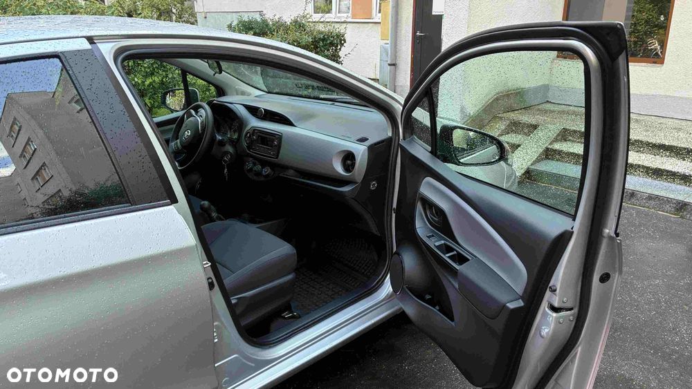 Toyota Yaris 1.0 Active - 11