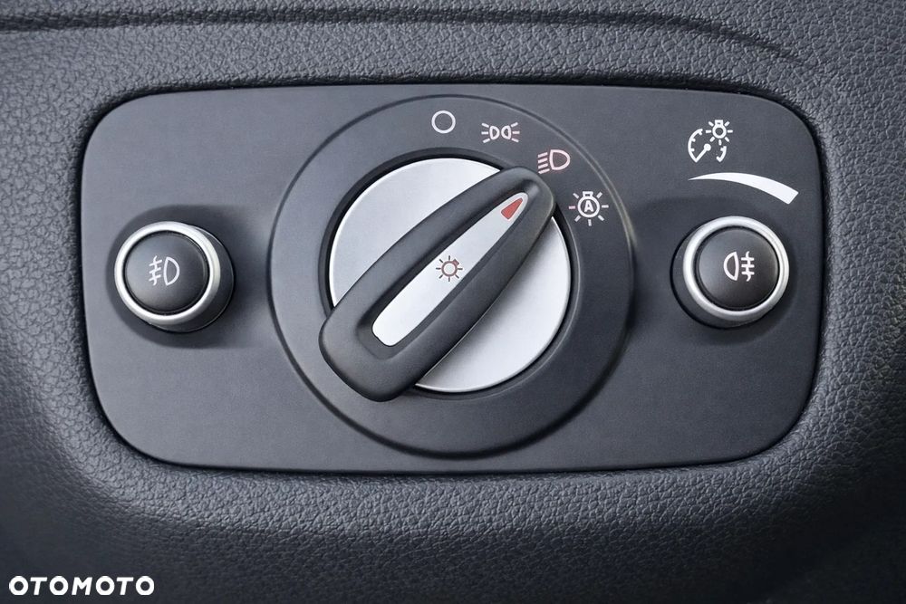 Ford S-Max 2.0 TDCi DPF Titanium - 19