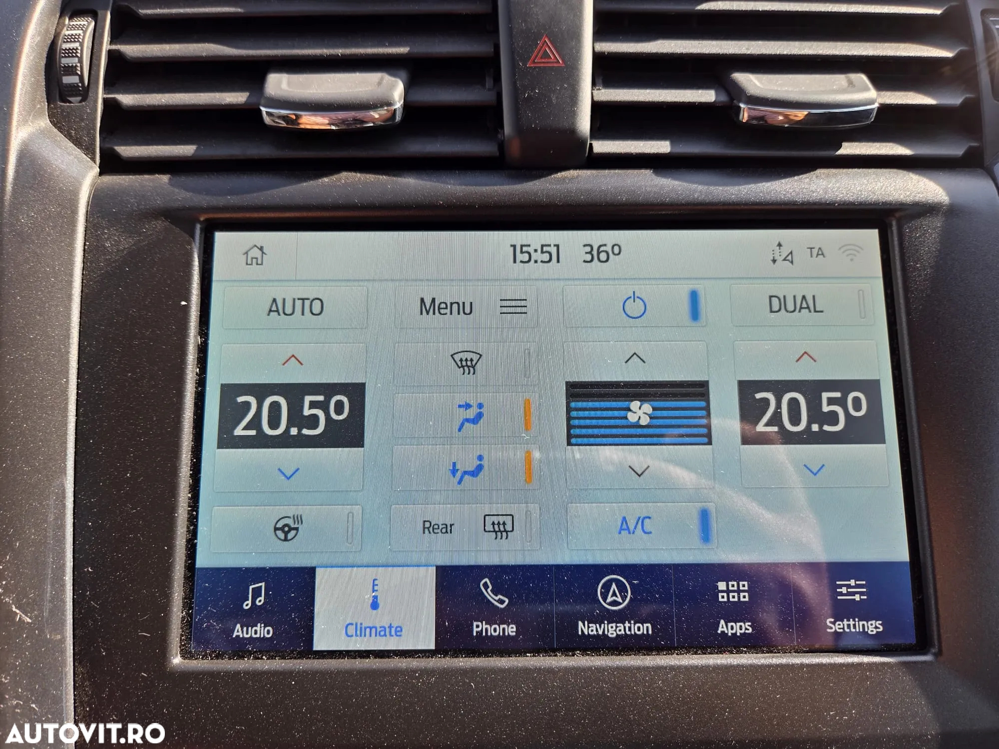 Ford Mondeo 2.0 HEV Titanium - 26