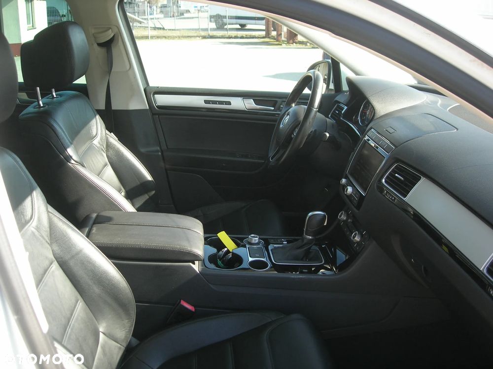 Volkswagen Touareg - 23