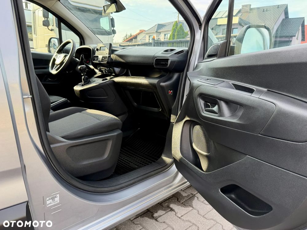 Opel Combo 1.2 Turbo Edition Plus S&S - 12
