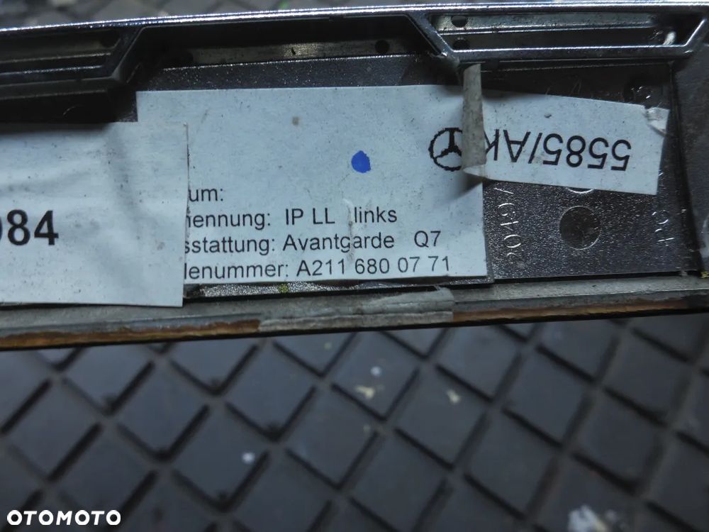 LISTWA DESKI DEKOR MERCEDES W211 E KLASA A2116800771 - 2
