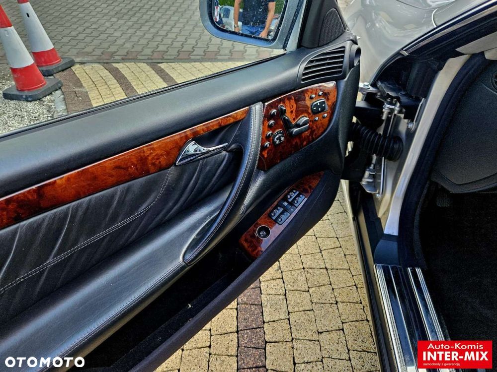 Mercedes-Benz CL - 32