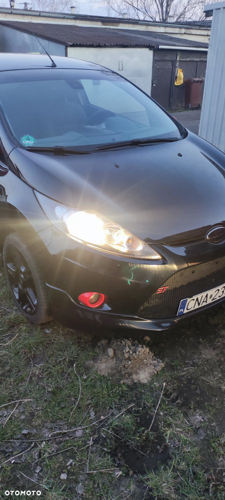 Ford Fiesta 1.4 Ghia - 13