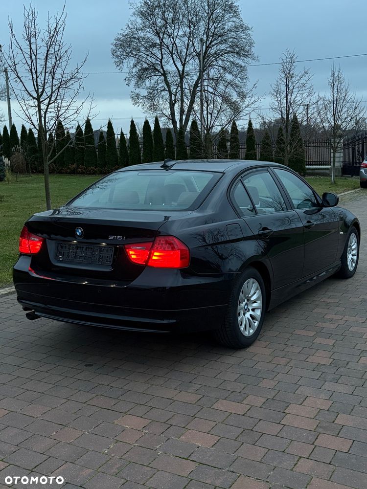 BMW Seria 3 318i - 2