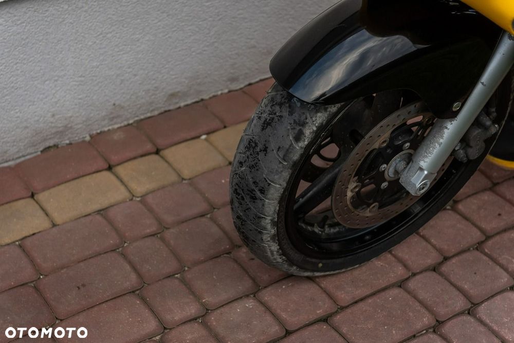 Suzuki GSX - 11
