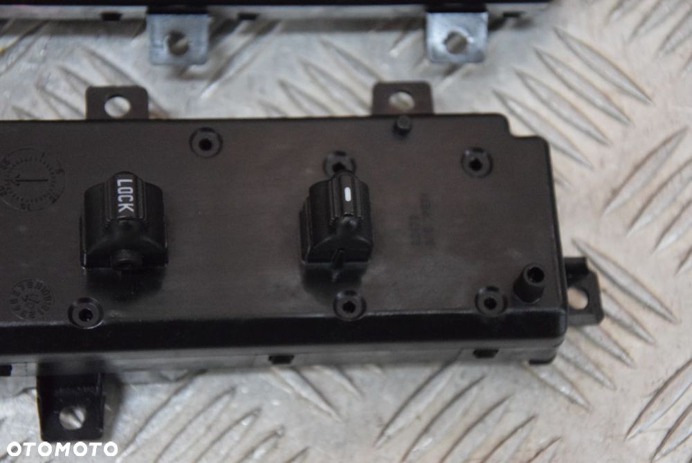 JEEP GRAND CHEROKEE WJ PRZEŁĄCZNIK PRZEŁĄCZNIKI PANEL PANELE SZYB KPL. - 7