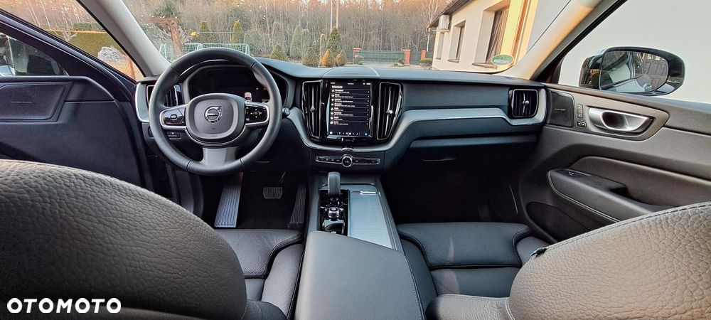 Volvo XC 60 T8 Plug-In Hybrid AWD Plus Black Edition - 6