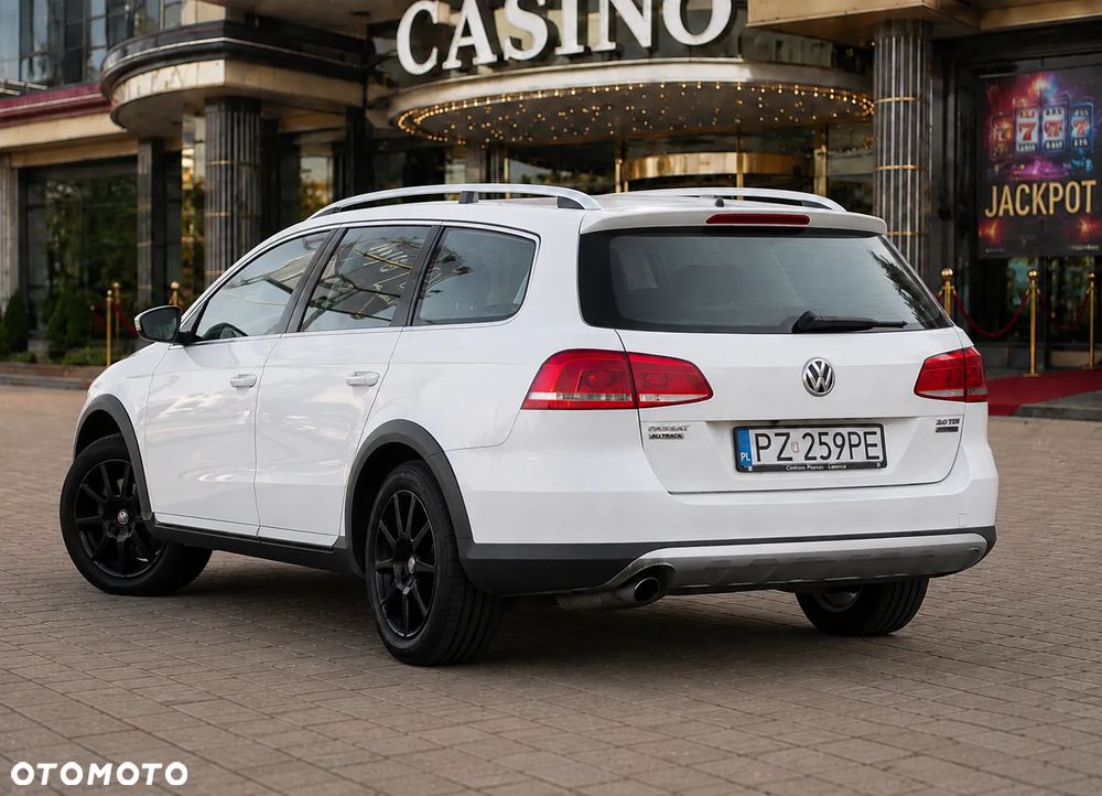 Volkswagen Passat Alltrack 2.0 TSI 4Mot DSG - 3