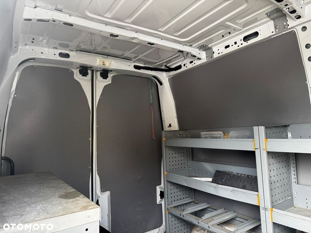 Renault Master - 25
