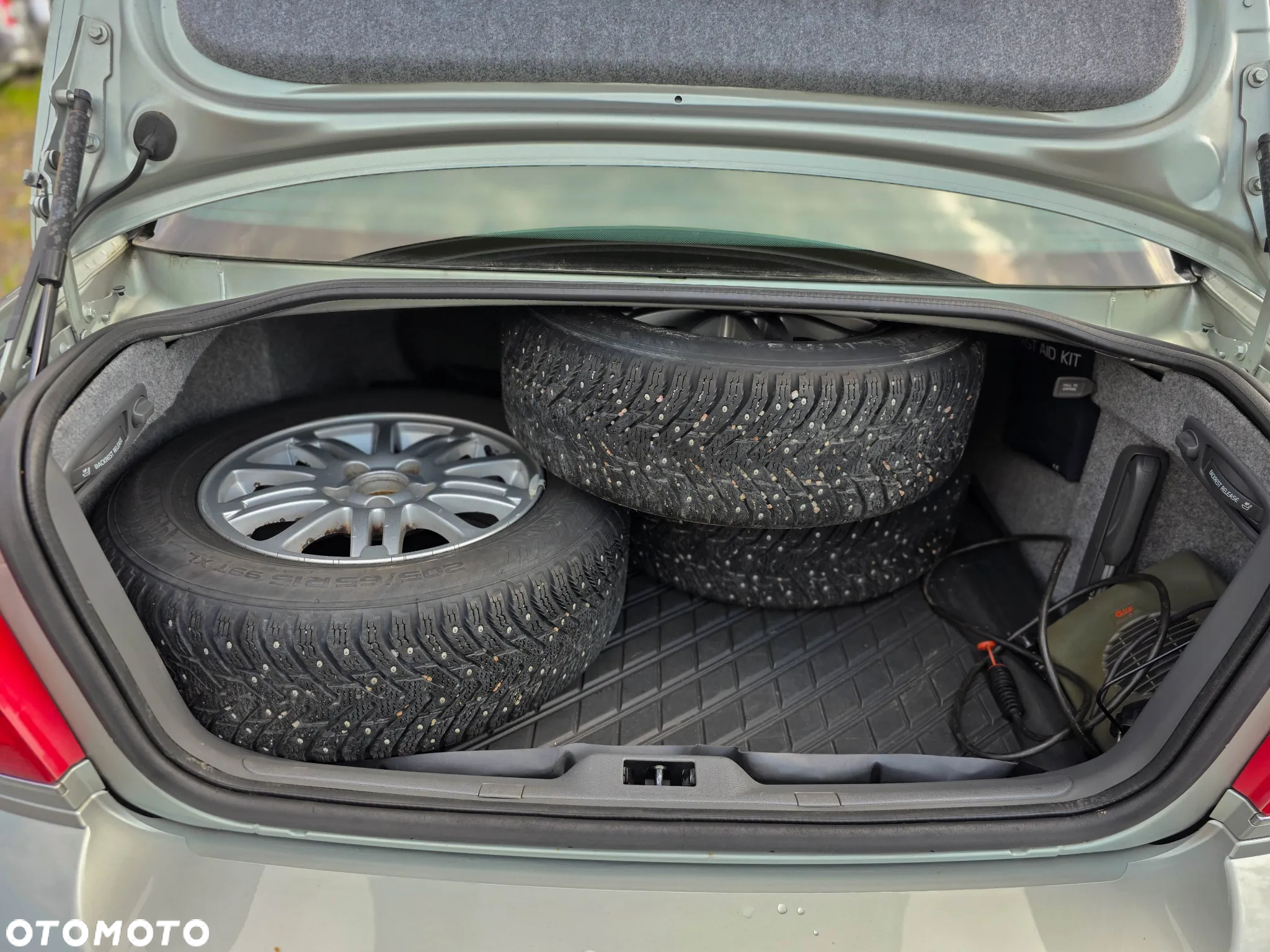 Volvo S80 2.4 Kinetic - 21
