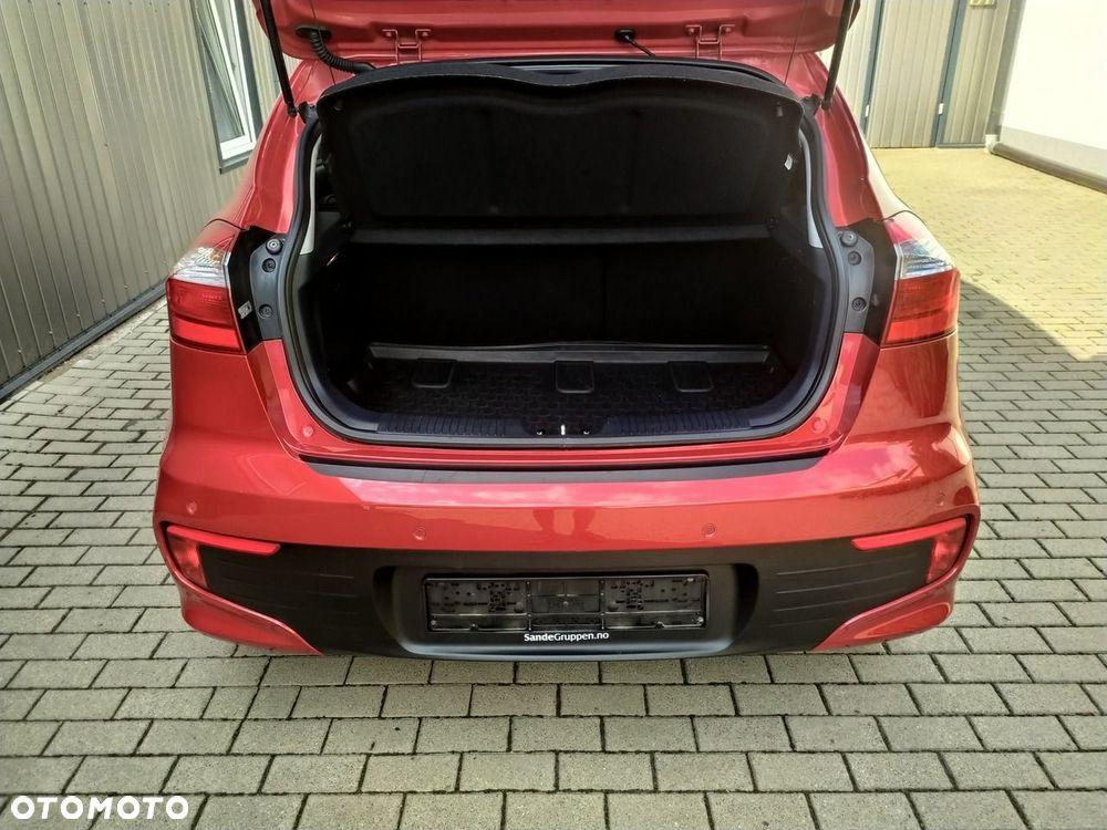 Kia Rio - 22