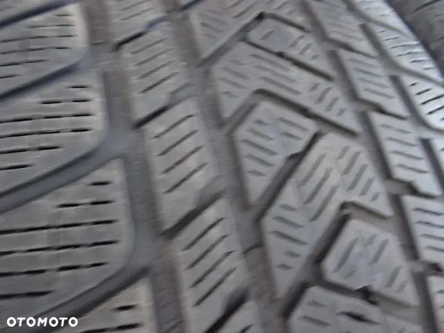 275/40/r22 108V Pirelli Winter Scorpion - 5