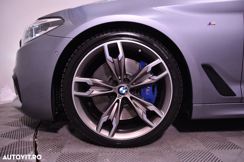 BMW M5 M550i xDrive AT - 13