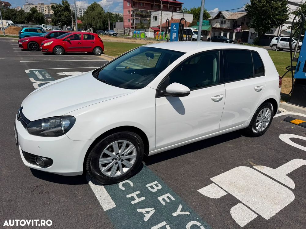 Volkswagen Golf 1.6 TDI DPF Comfortline - 3