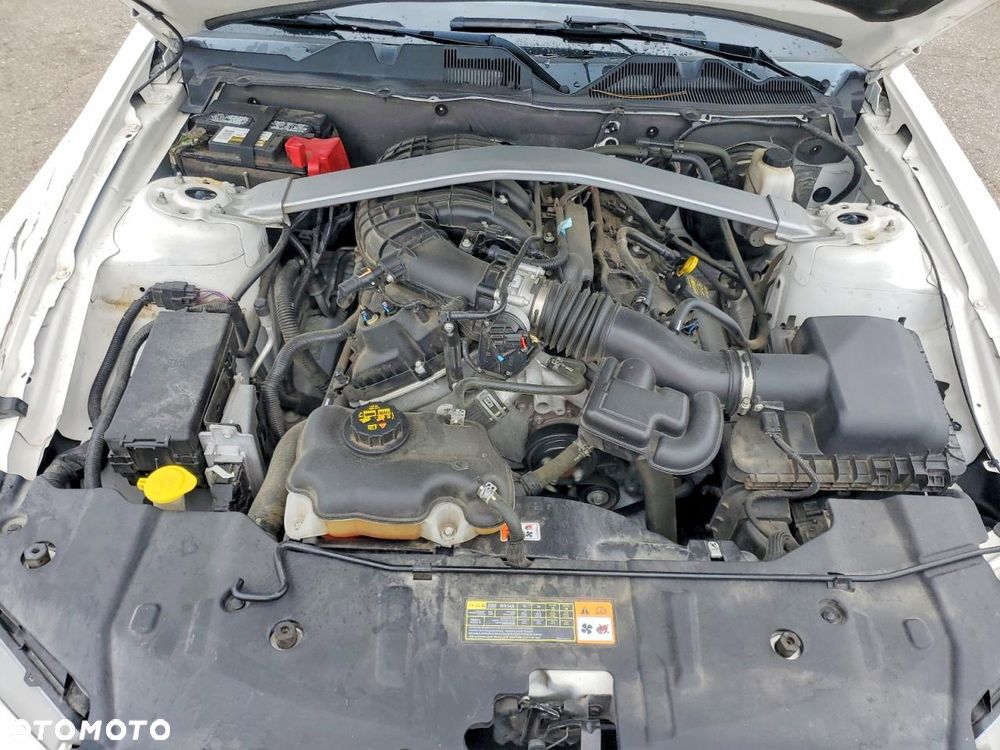 Ford Mustang 3.7 V6 Premium - 11