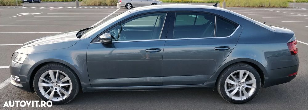 Skoda Octavia 2.0 TDI DSG Style - 8