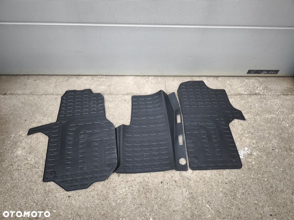 Dywaniki gumowe VW Crafter II Man tge 16-26r7c1061502a - 1