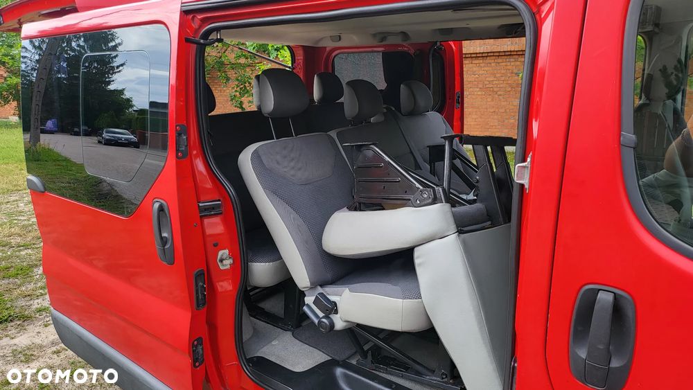 Renault Trafic 2.0 16V Combi L1H1 - 10