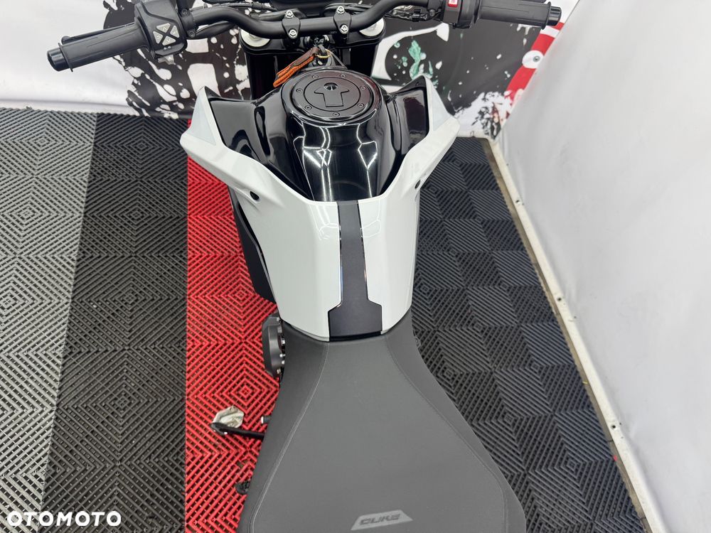 KTM Duke - 23