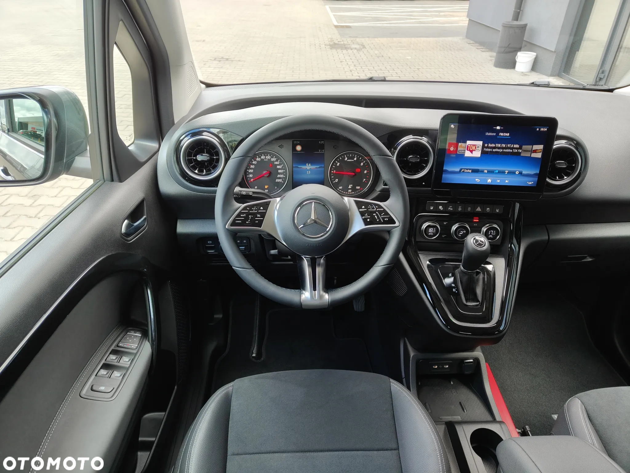 Mercedes-Benz Klasa T 180 Progressive - 13