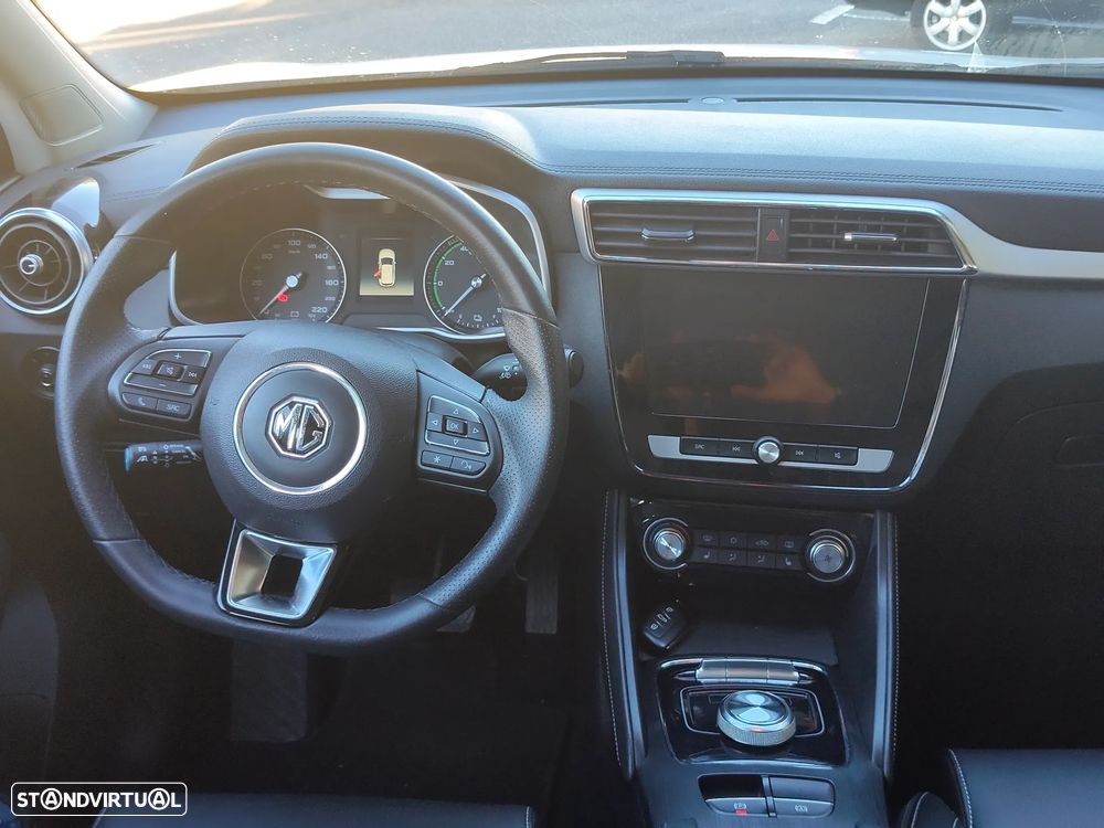 MG ZS - 15