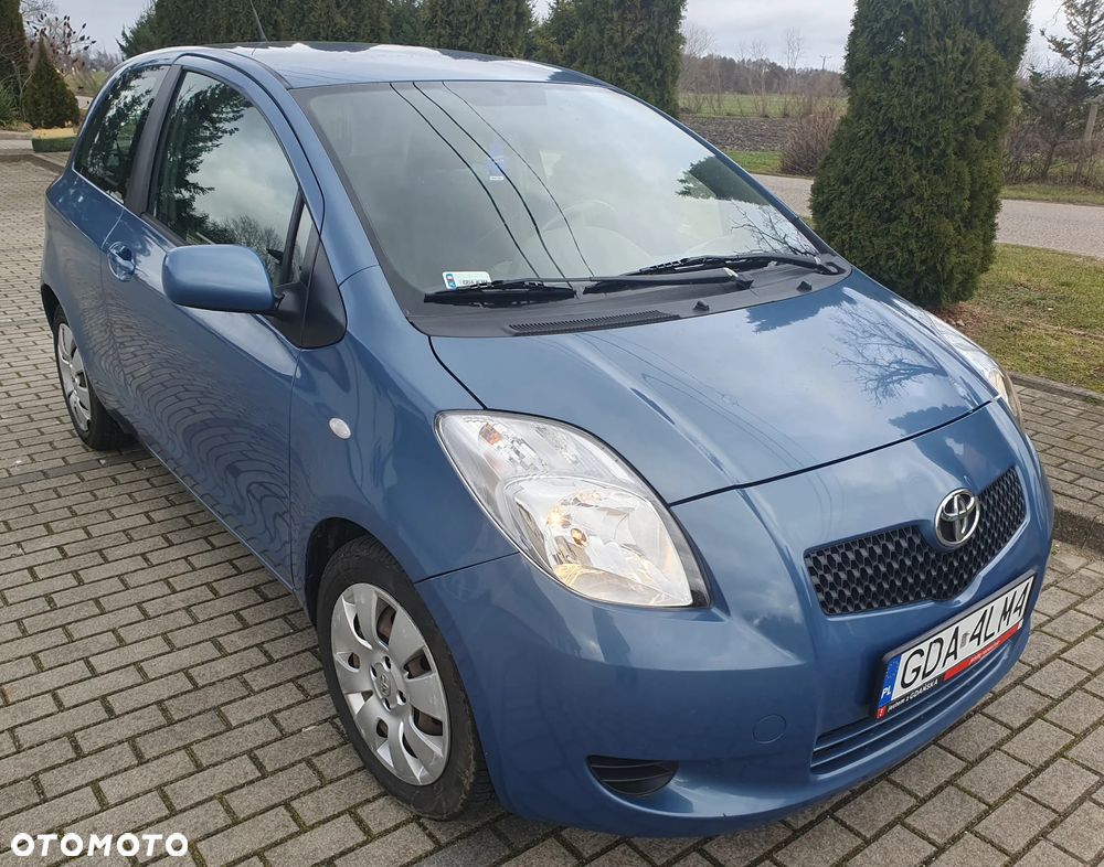Toyota Yaris 1.3 Sol - 2
