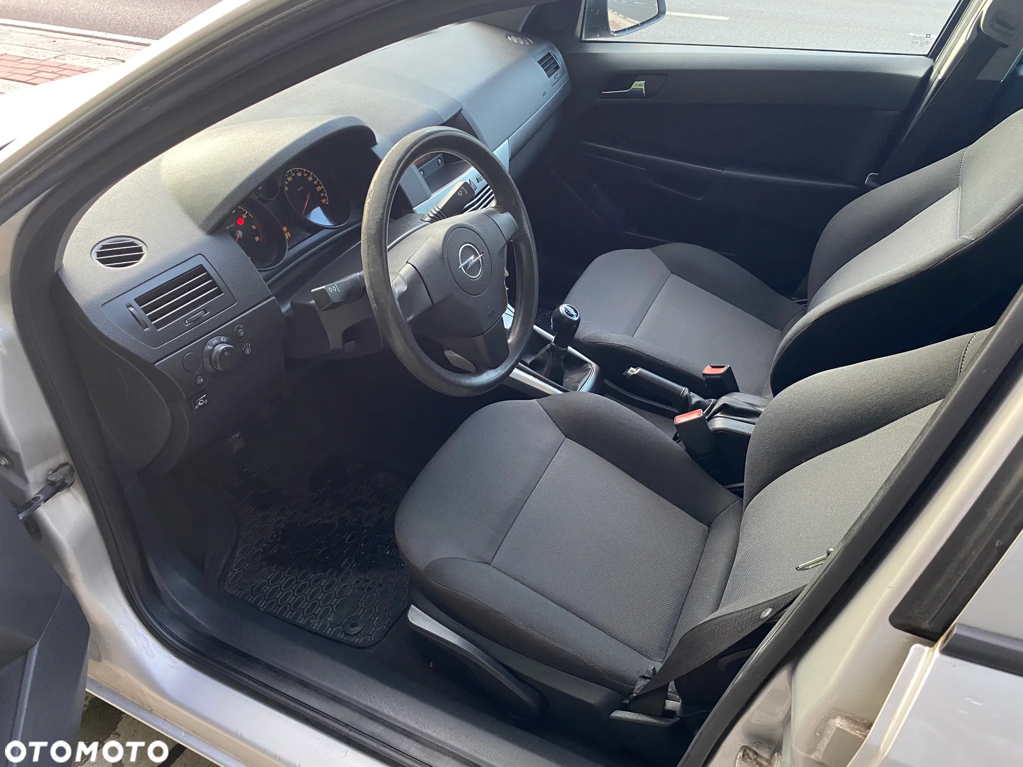 Opel Astra III 1.6 - 12