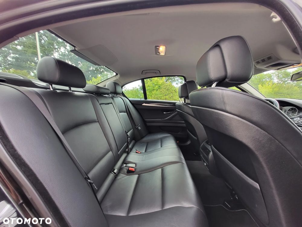 BMW Seria 5 525d xDrive - 19