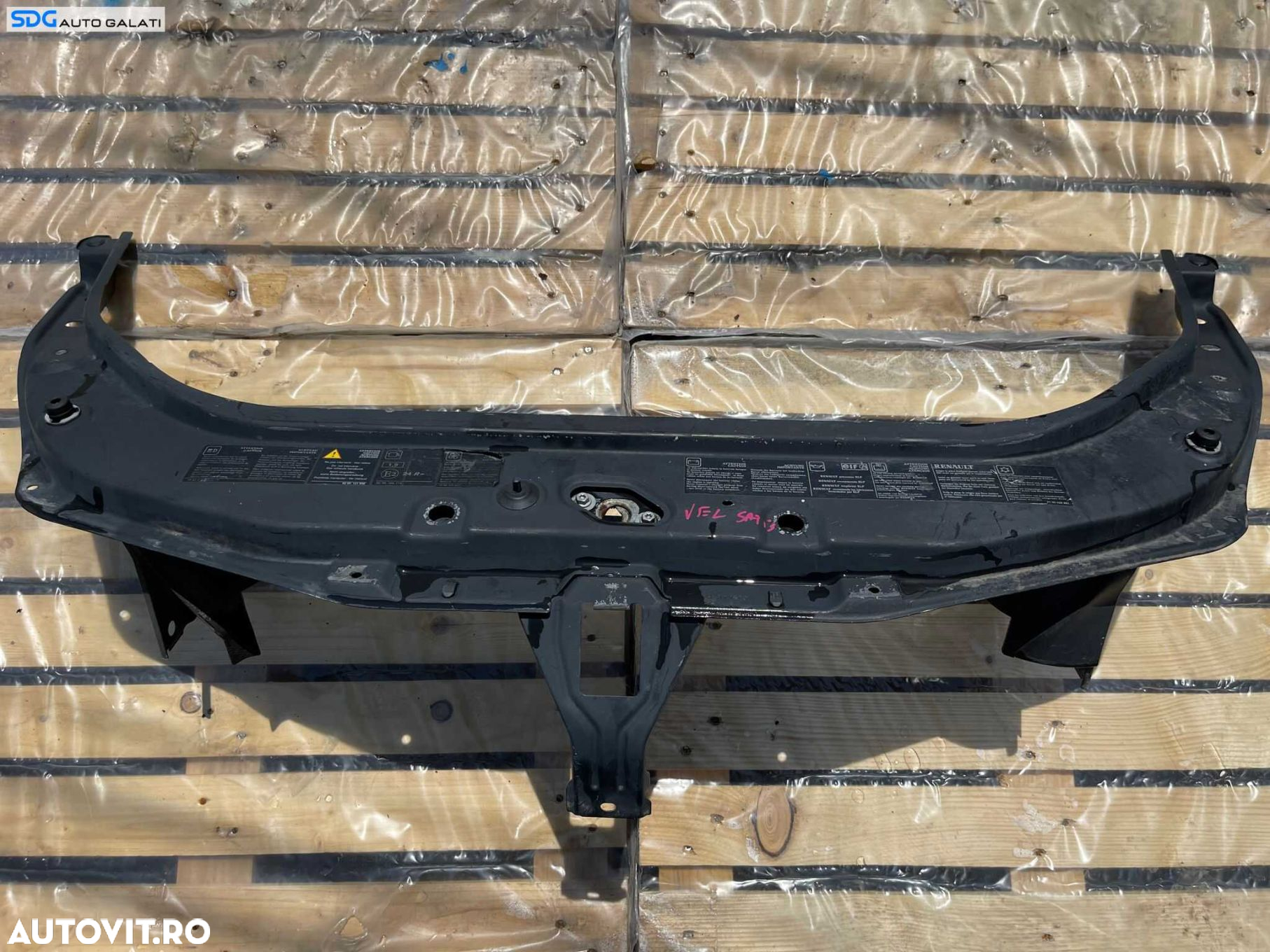 Trager Tragher Panou Frontal Calandru Renault Vel Satis 2001 - 2009 Cod 8200024311 - 3