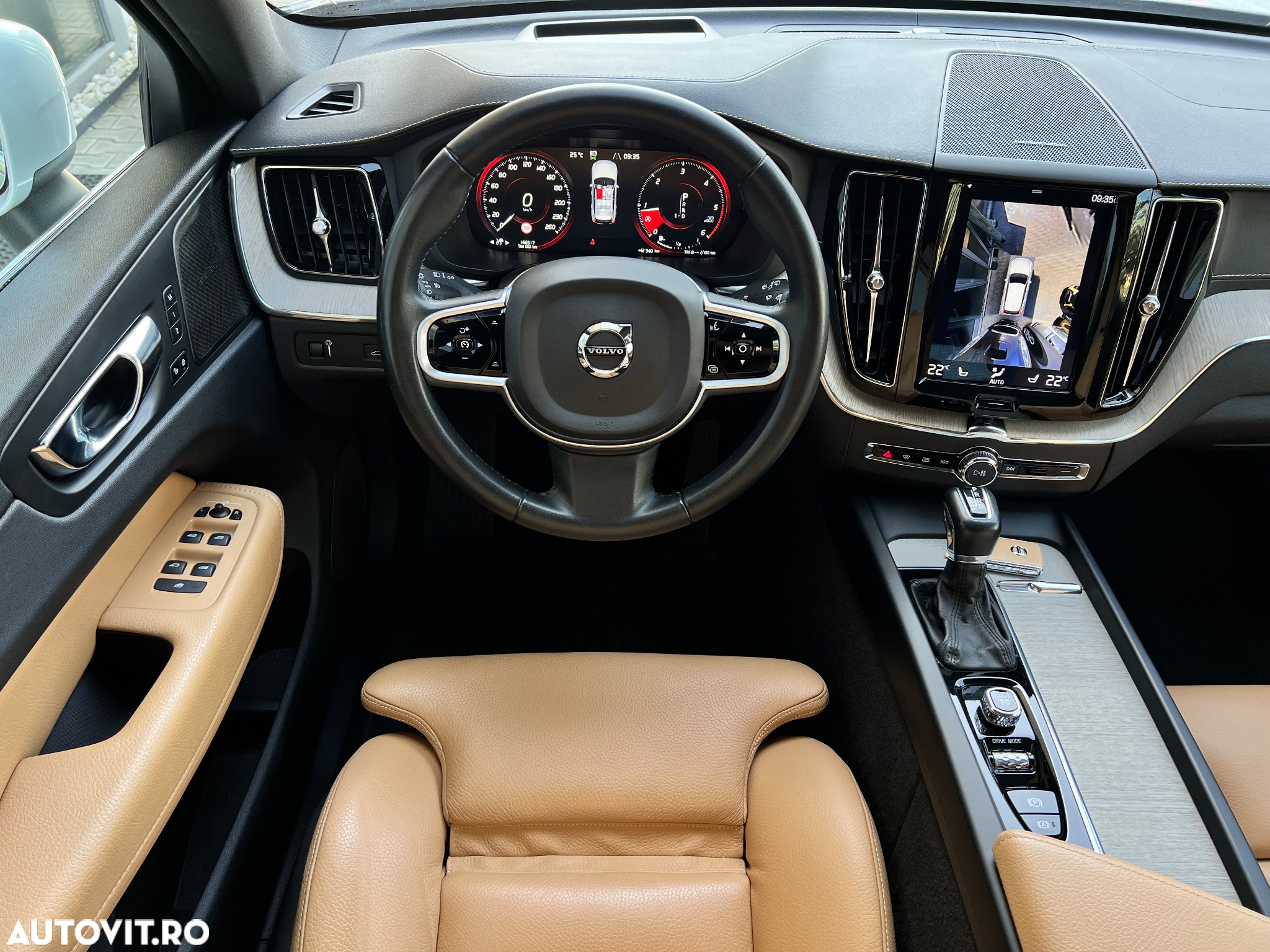 Volvo XC 60 D5 AWD Inscription - 4