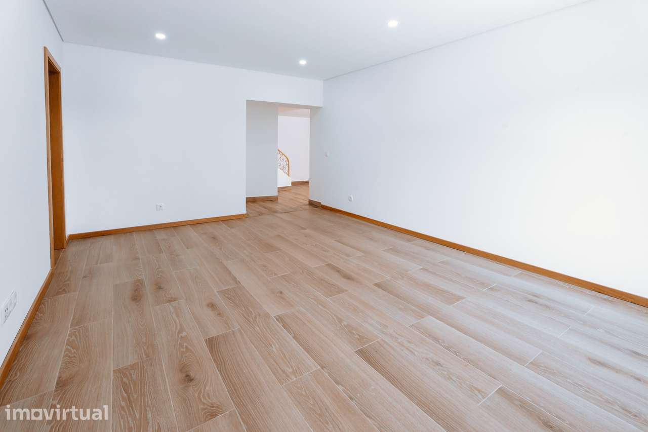 Moradia T4 totalmente renovada-Murtosa - Grande imagem: 5/33