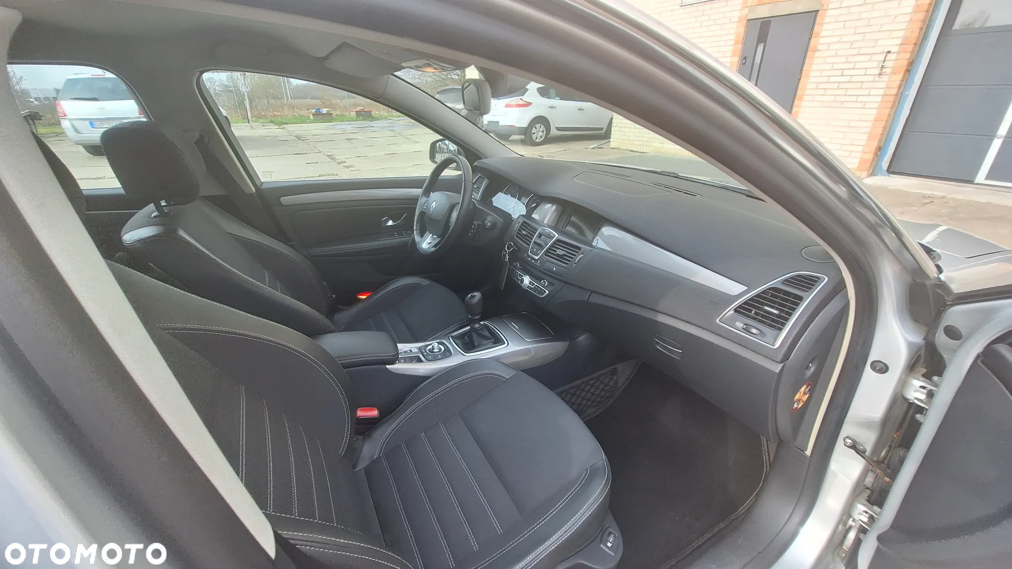 Renault Laguna 1.5 dCi Exception - 11