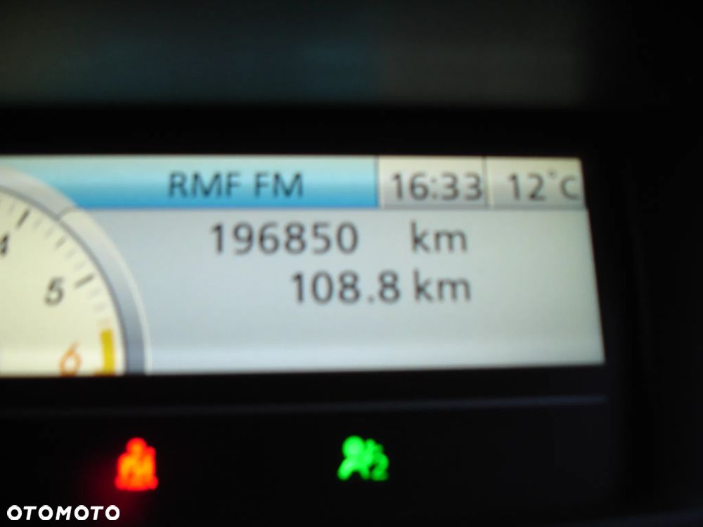 Renault Grand Scenic - 17