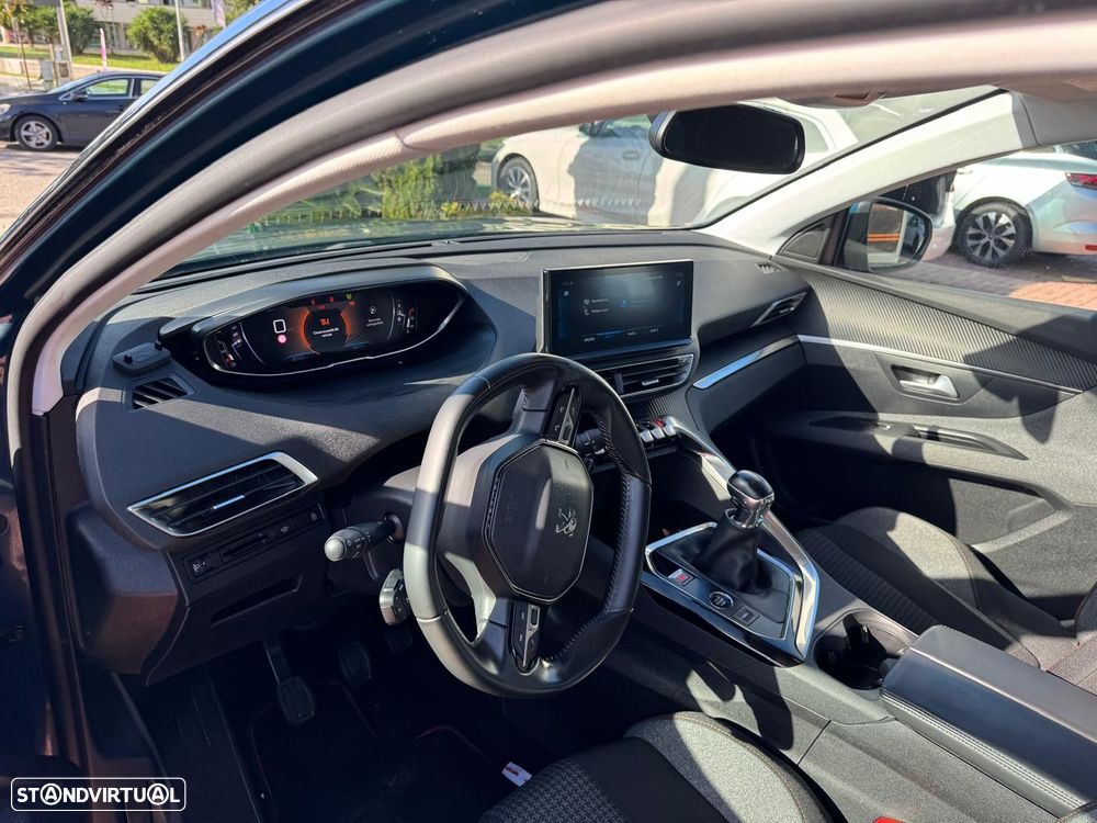 Peugeot 3008 1.2 PureTech Active Pack - 18