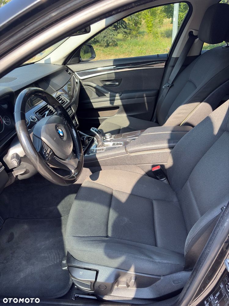 BMW Seria 5 520d Touring - 23
