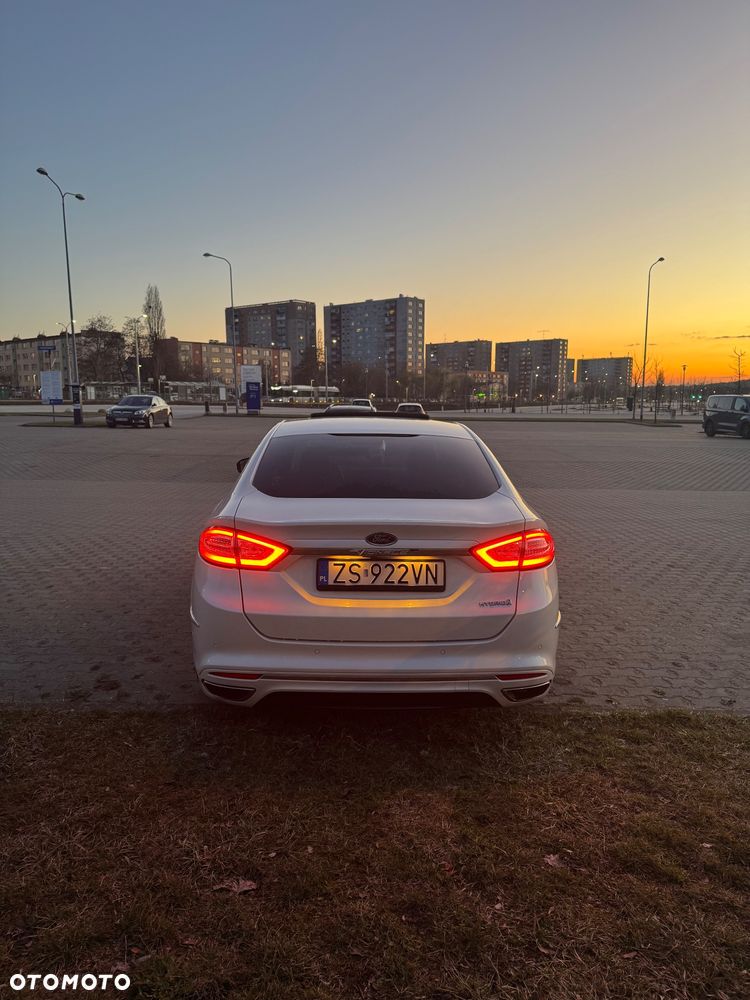 Ford Mondeo 2.0 Hybrid Vignale - 6