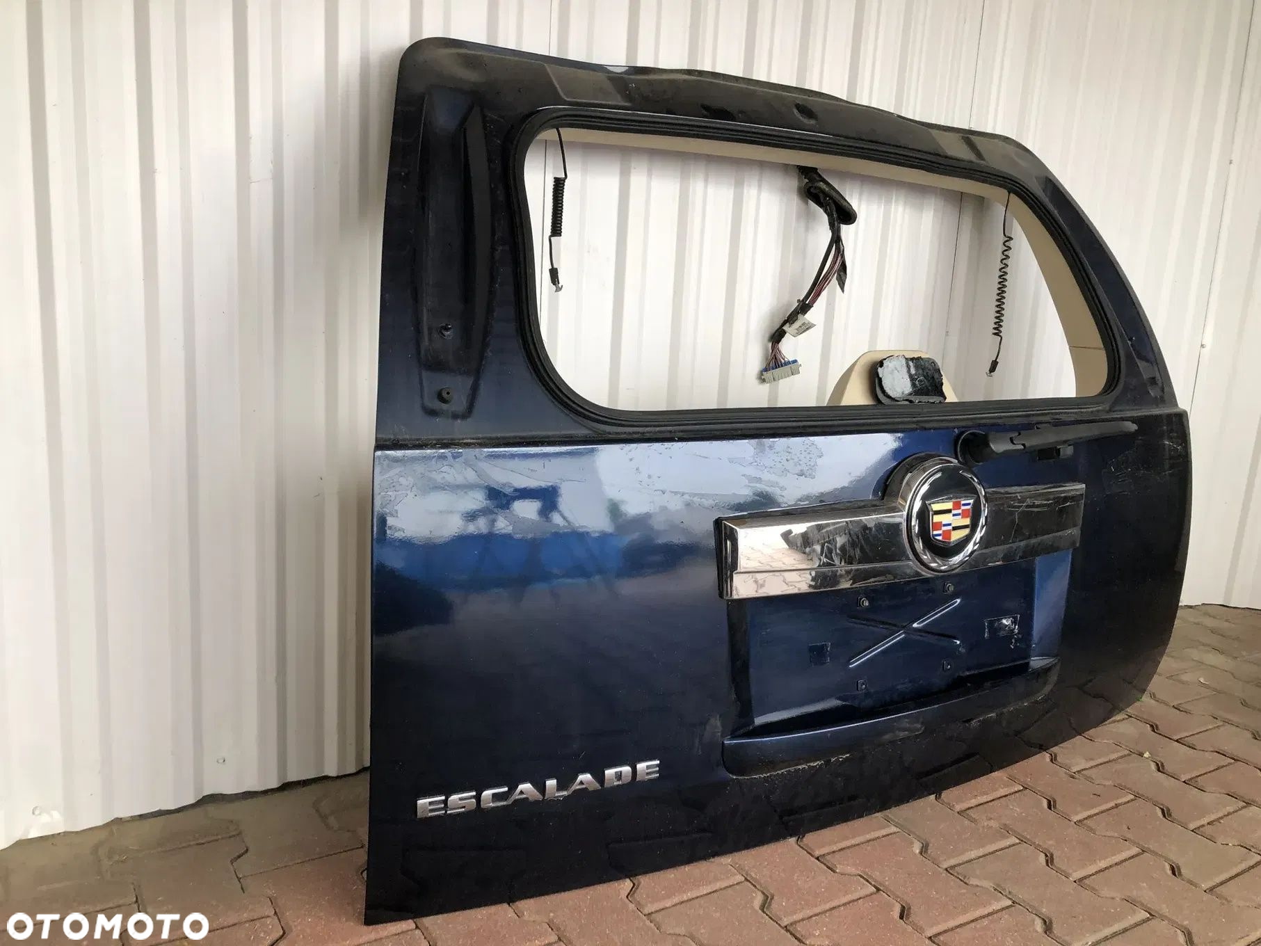 CADILLAC ESCALADE III 6,2 V8 2006-2014 KLAPA BAGAŻNIKA POKRYWA TYLNA TYŁ - 3