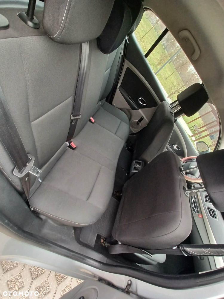 Renault Megane 1.6 16V Authentique Euro5 - 21