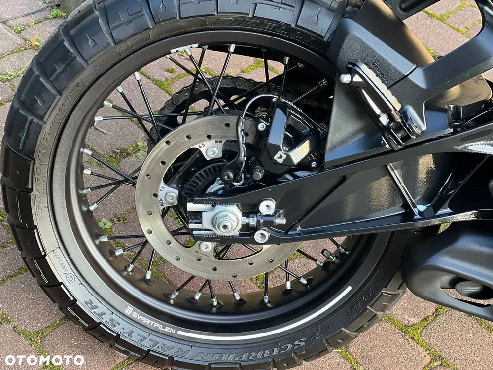 Husqvarna Svartpilen - 9