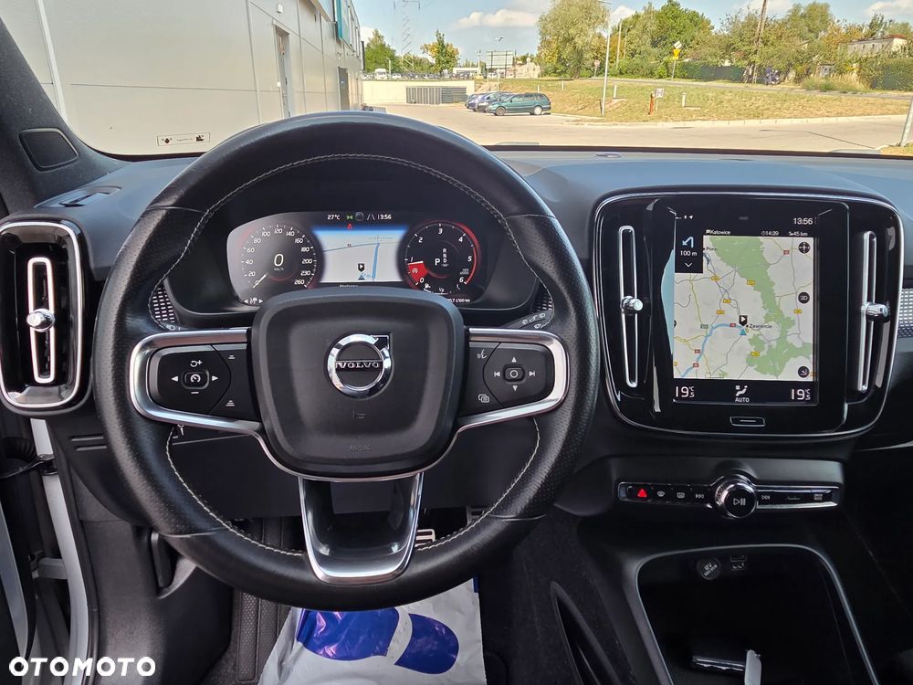 Volvo XC 40 D3 AWD R-Design - 37