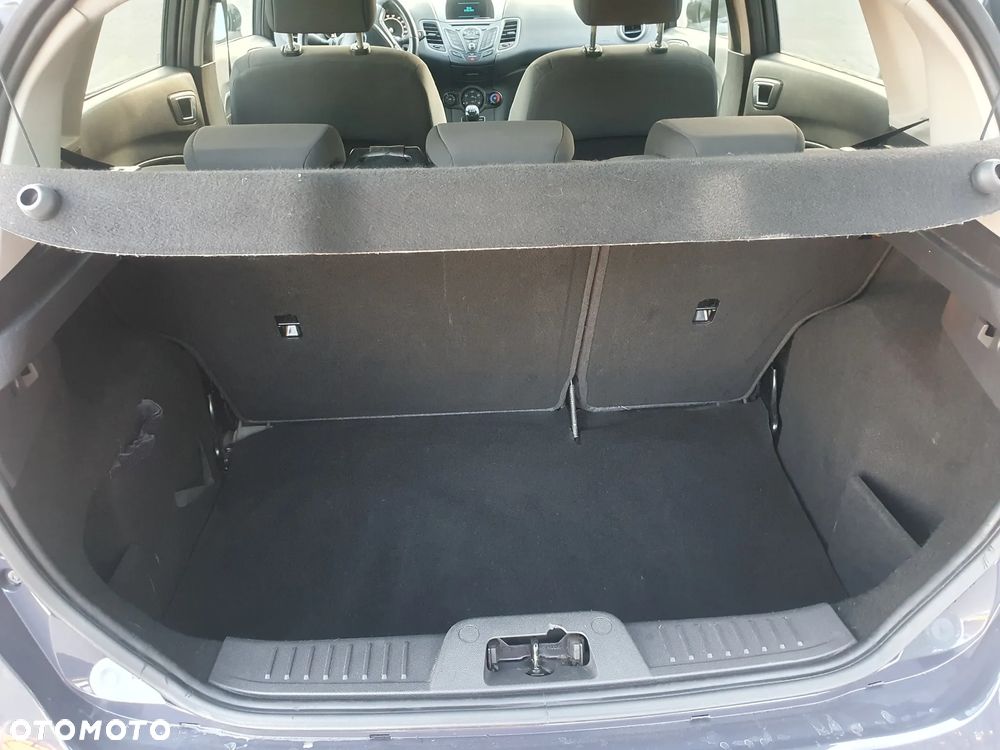 Ford Fiesta 1.0 Champions Edition - 8