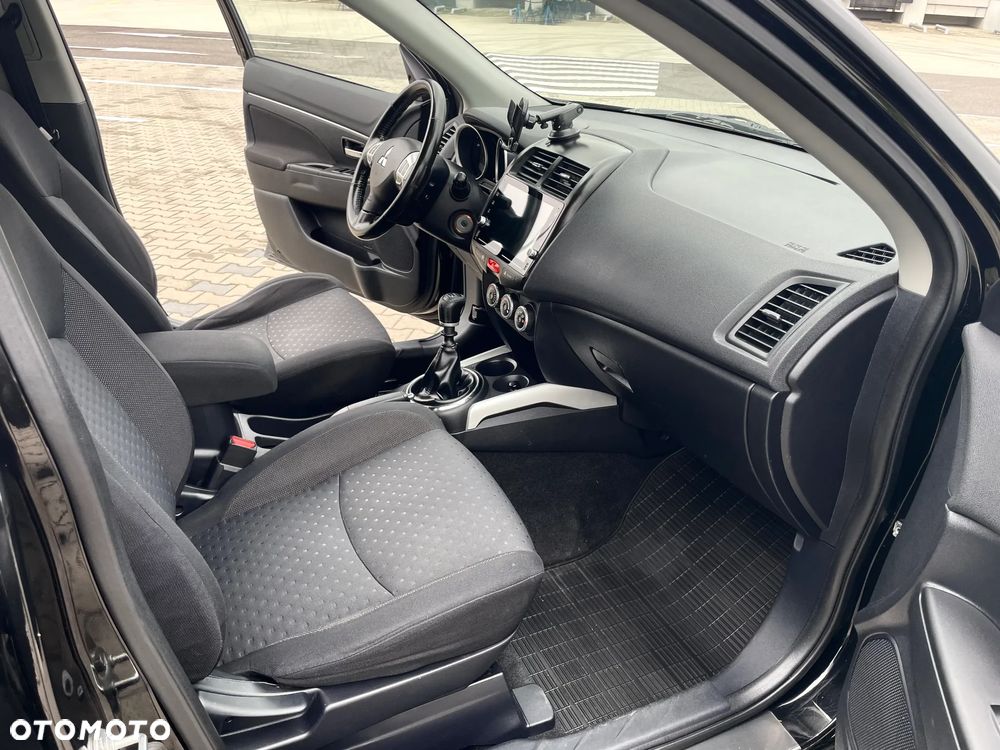 Mitsubishi ASX 1.8 DID Instyle 4WD AS&G - 12