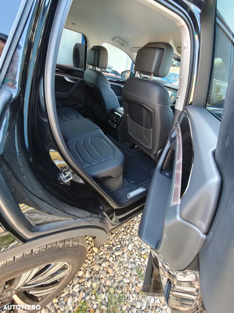 Volkswagen Touareg V6 TDI 4MOTION Elegance - 15