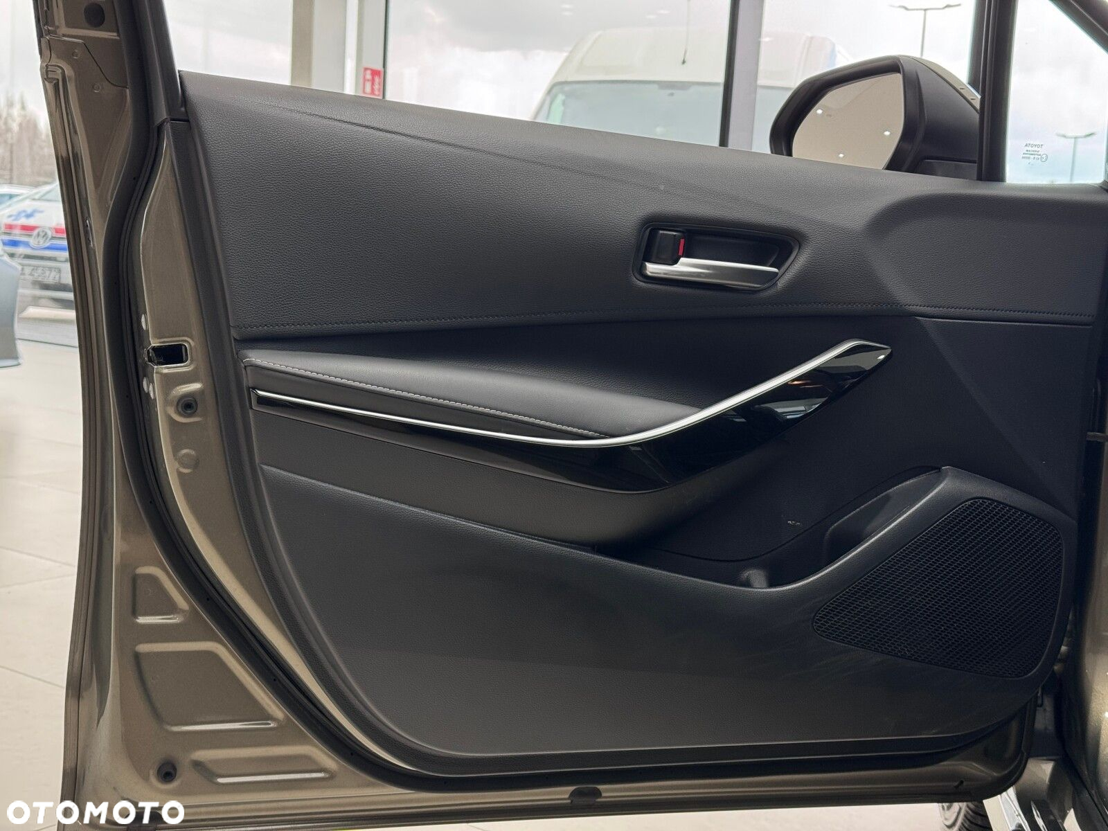 Toyota Corolla - 12