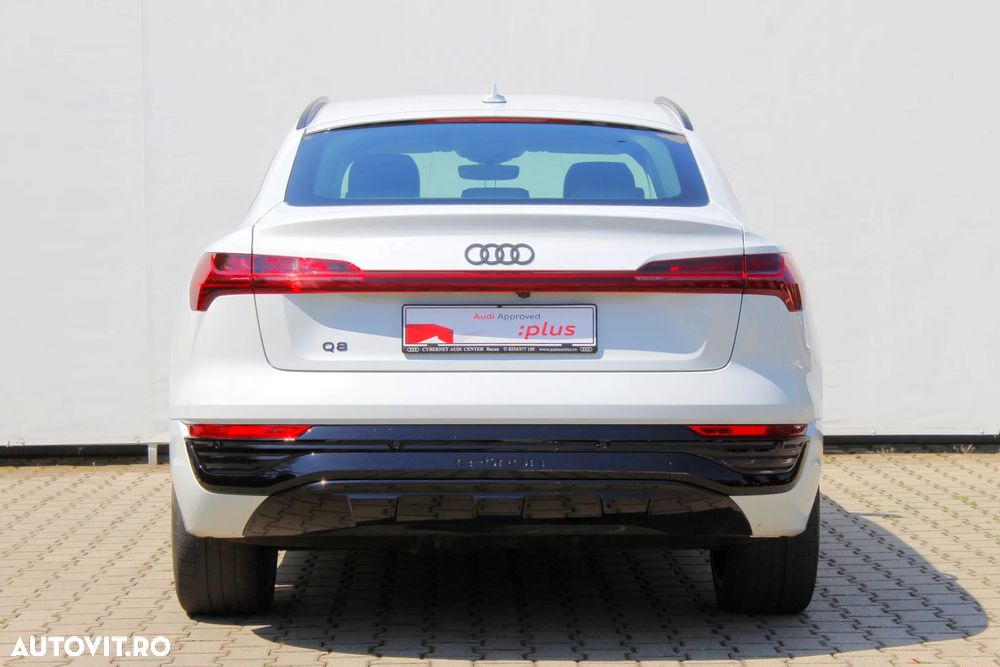 Audi Q8 Sportback e-tron 55 quattro Advanced - 5